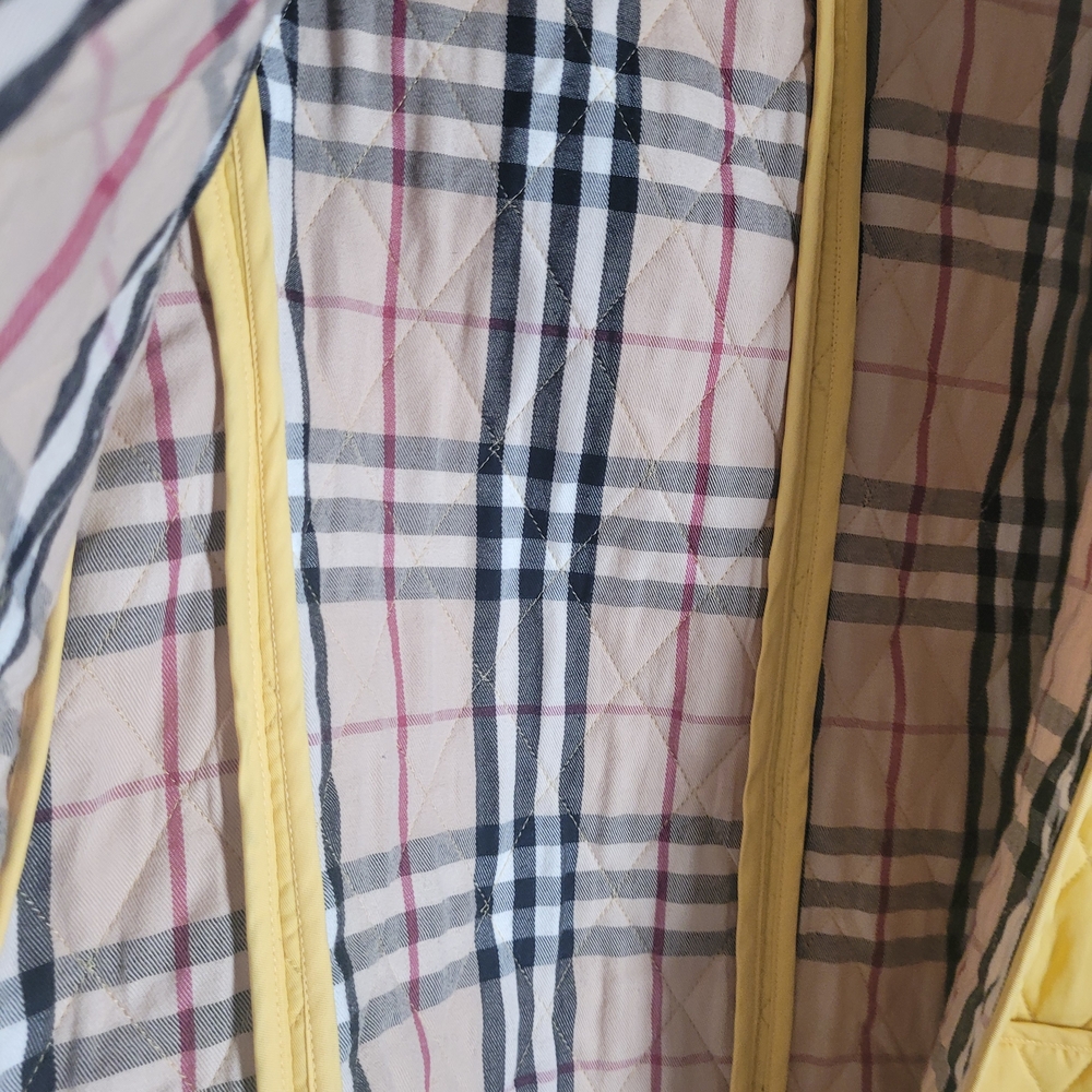 Burberry Yellow Quilted Jacket - Picture 3 of 5
